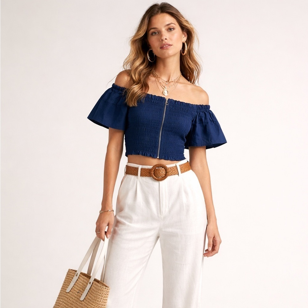 Parker new with tags navy blue ruched crop top with puff sleeves and zipper. XS